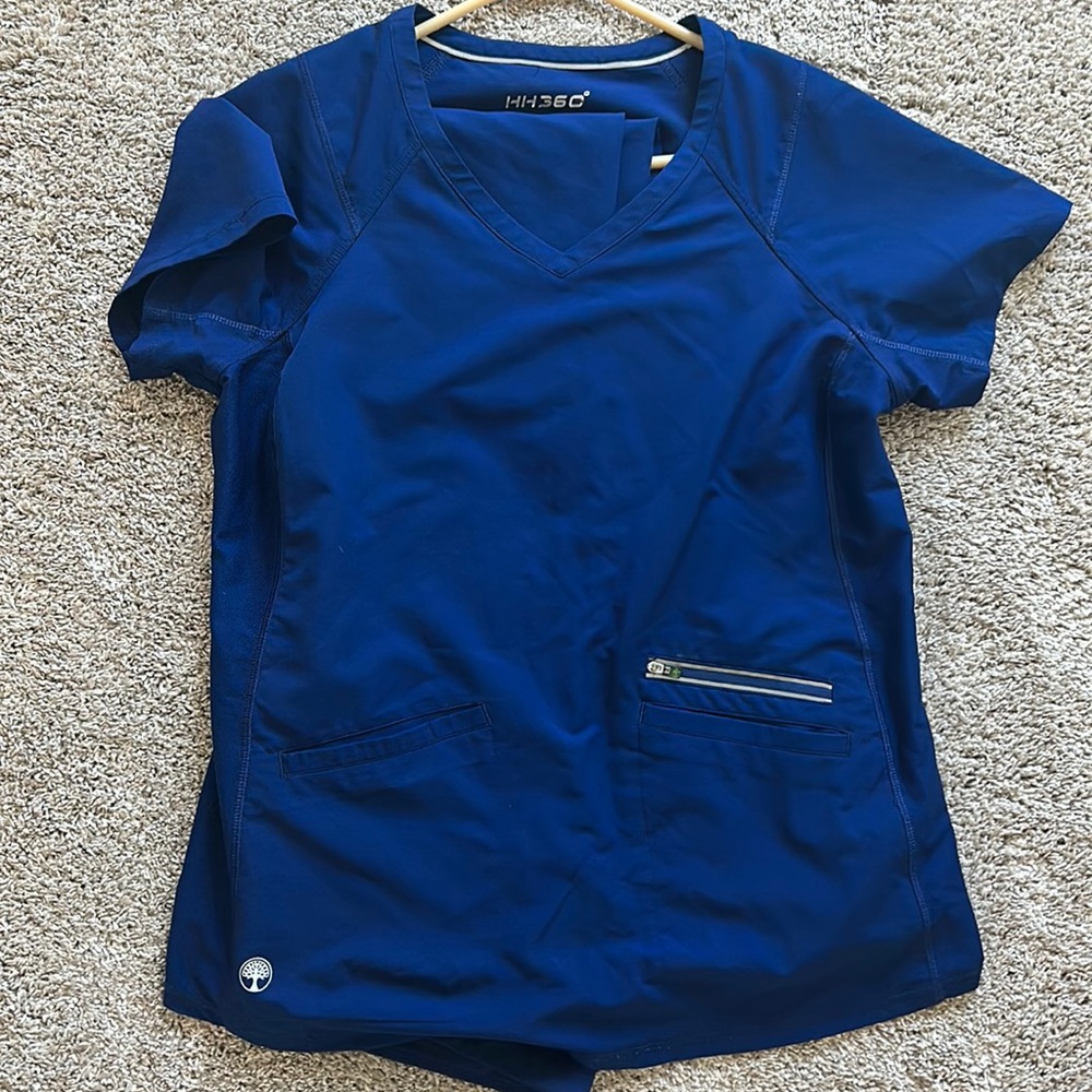 Healing hands 360 scrub top and bottom